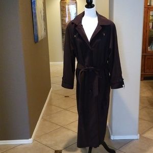 Kristen Blake trenchcoat